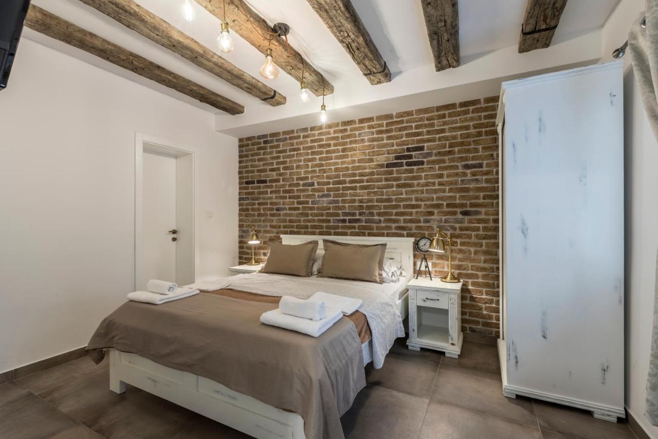 Studio Apartments Insula Сплит Экстерьер фото